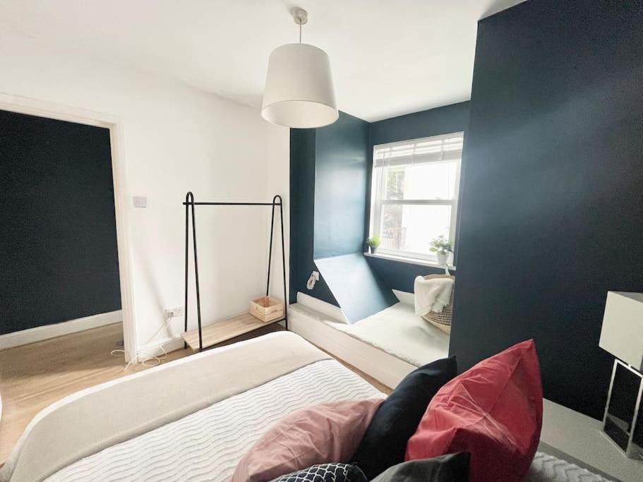 *New* Beautiful 2 Bedroom House In Central Location Londra Dış mekan fotoğraf